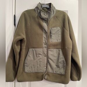 NWOT Ta Verde camo green fleece jacket L